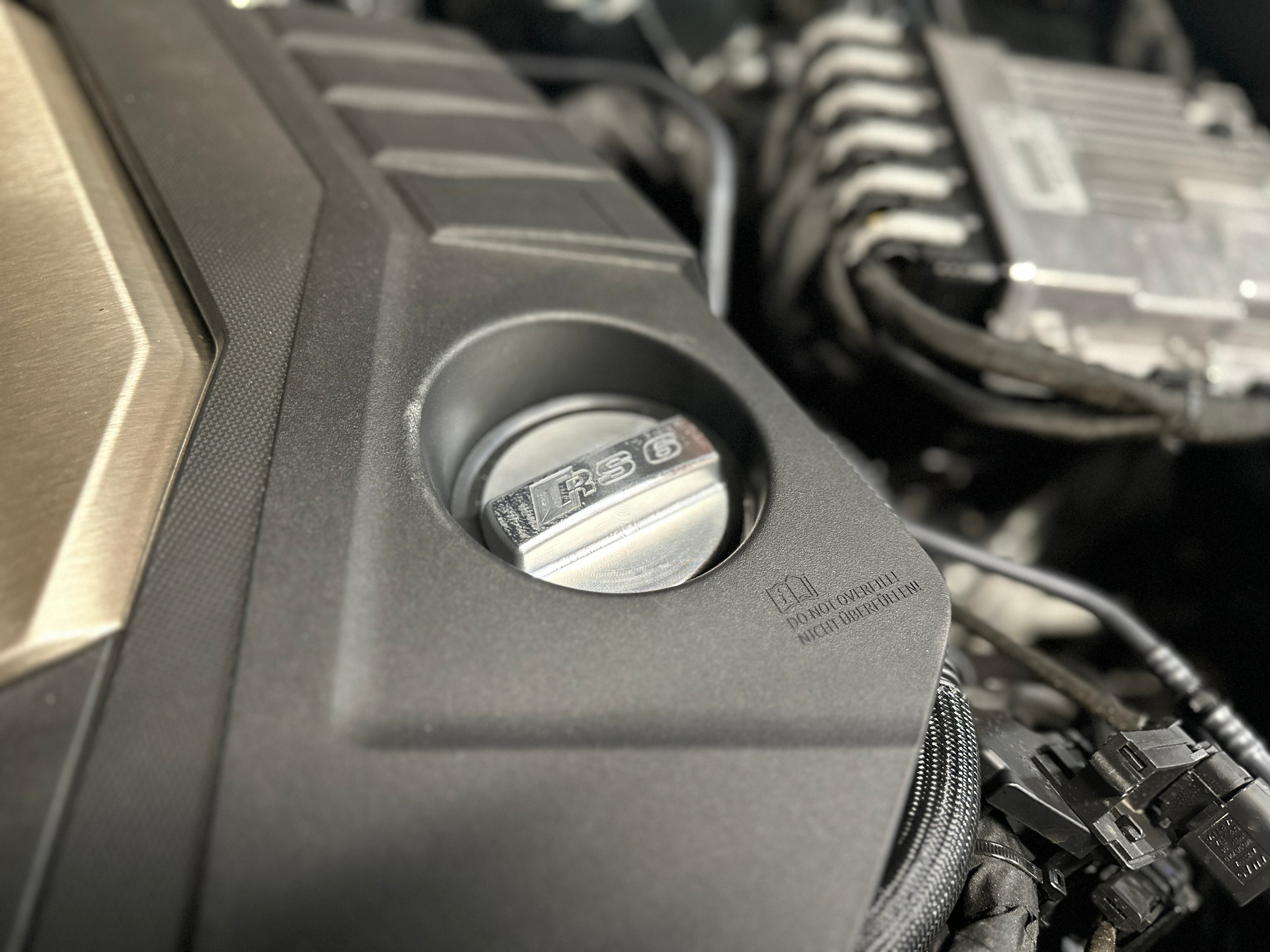 MKNew High Shoulder Oil Cap